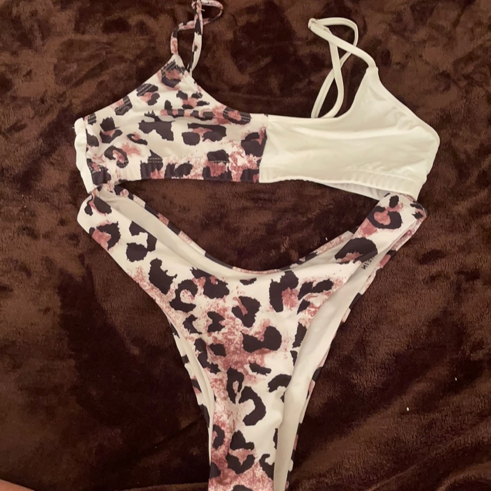 SHEIN cheetah print bikini set